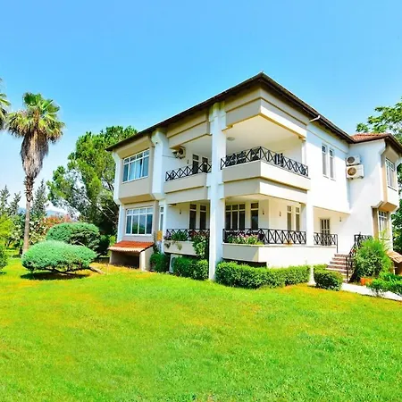 Malikane Residence,6 Bed Detached أورتاجا