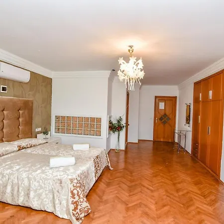 Malikane Residence,6 Bed Detached Ортаджа