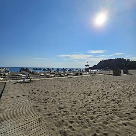 Вилла Malikane Residence,6 Bed Detached