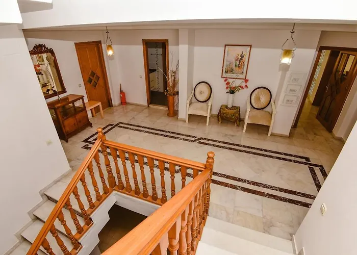 Malikane Residence,6 Bed Detached Villa