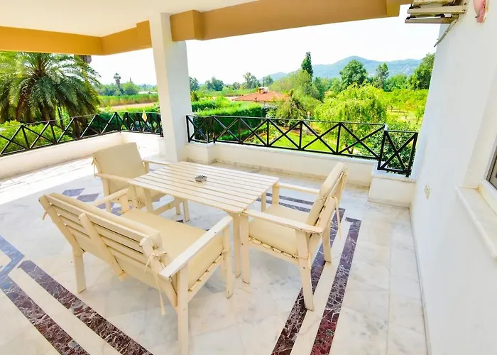 Villa Malikane Residence,6 Bed Detached *