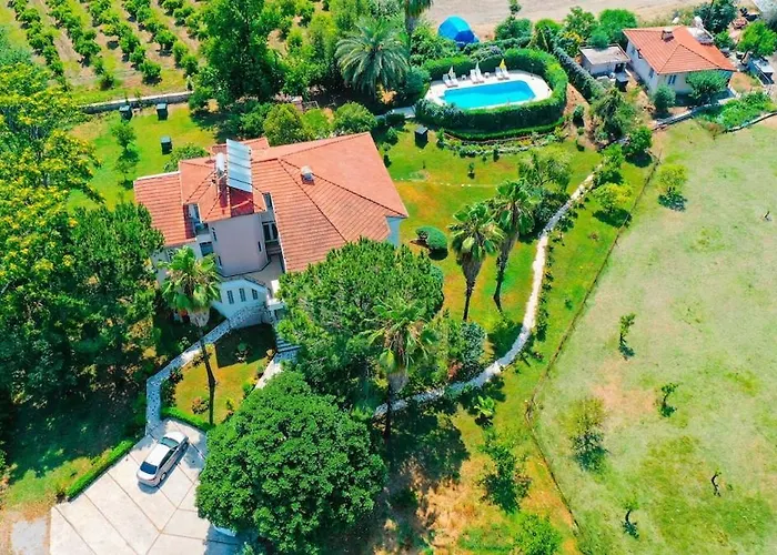 Malikane Residence,6 Bed Detached Villa