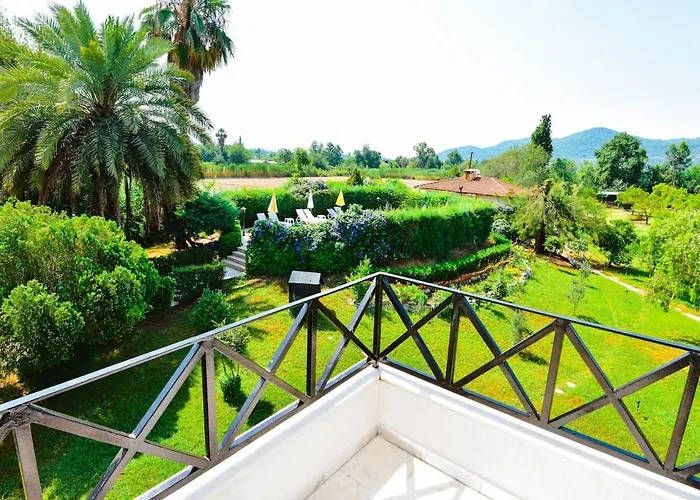 Malikane Residence,6 Bed Detached Villa