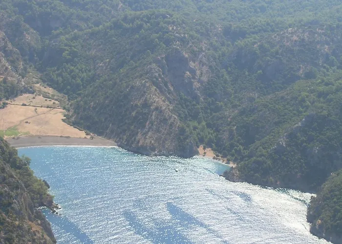 Malikane Residence,6 Bed Detached *