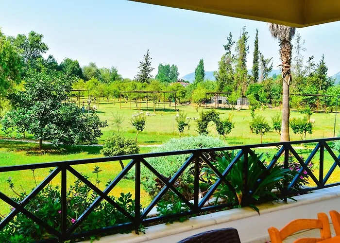 Villa Malikane Residence,6 Bed Detached