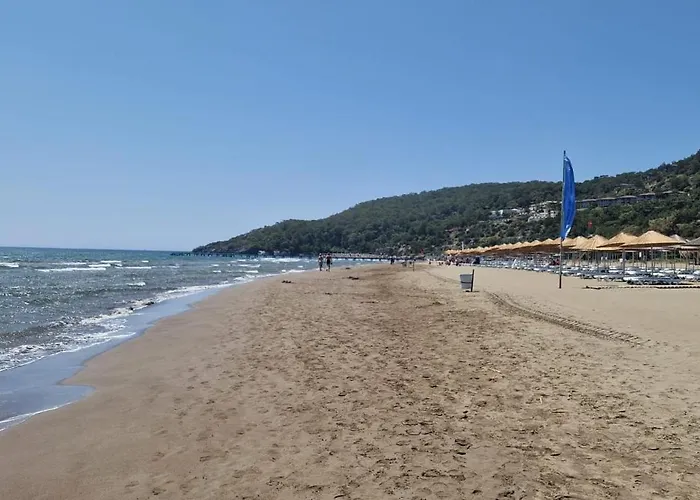 Villa Malikane Residence,6 Bed Detached *